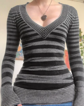 Y2k Striped Crop Top V Neck Full Sleeve T Shirt Vintage Harajuku Basic Casual Tee Women Autumn Winter Outfits Chic Top